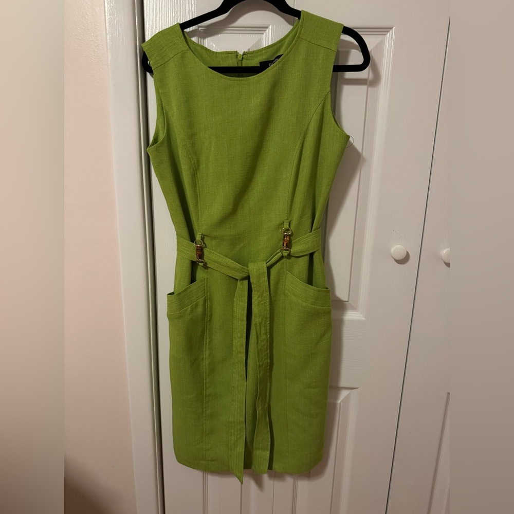 Ellen Tracy Women’s Lime Green Sleeveless Belted Dress – Size 10
